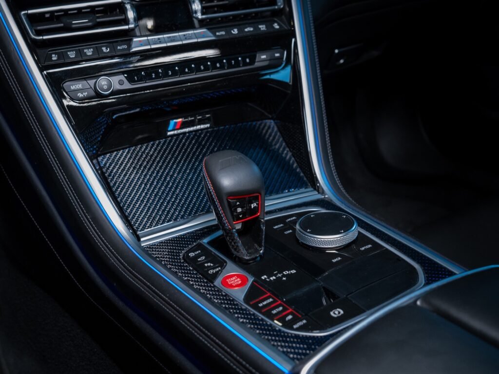 BMW M8 - zdjęcie 8